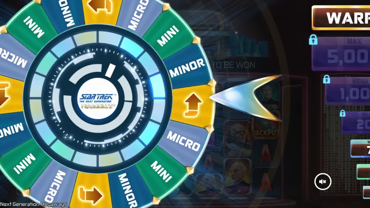 Tampilan antarmuka permainan slot Star Trek: The Next Generation Megaways dengan latar belakang jembatan USS Enterprise.